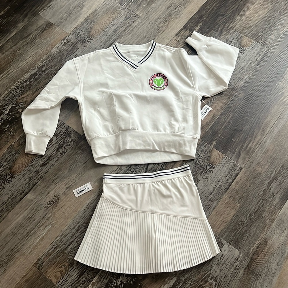 NWT Old Navy tennis set. Size 10/12